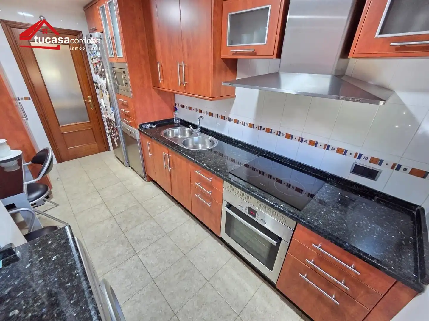 Küche von Wohnung zum Verkauf in Córdoba mit Klimaanlage und Abstellraum