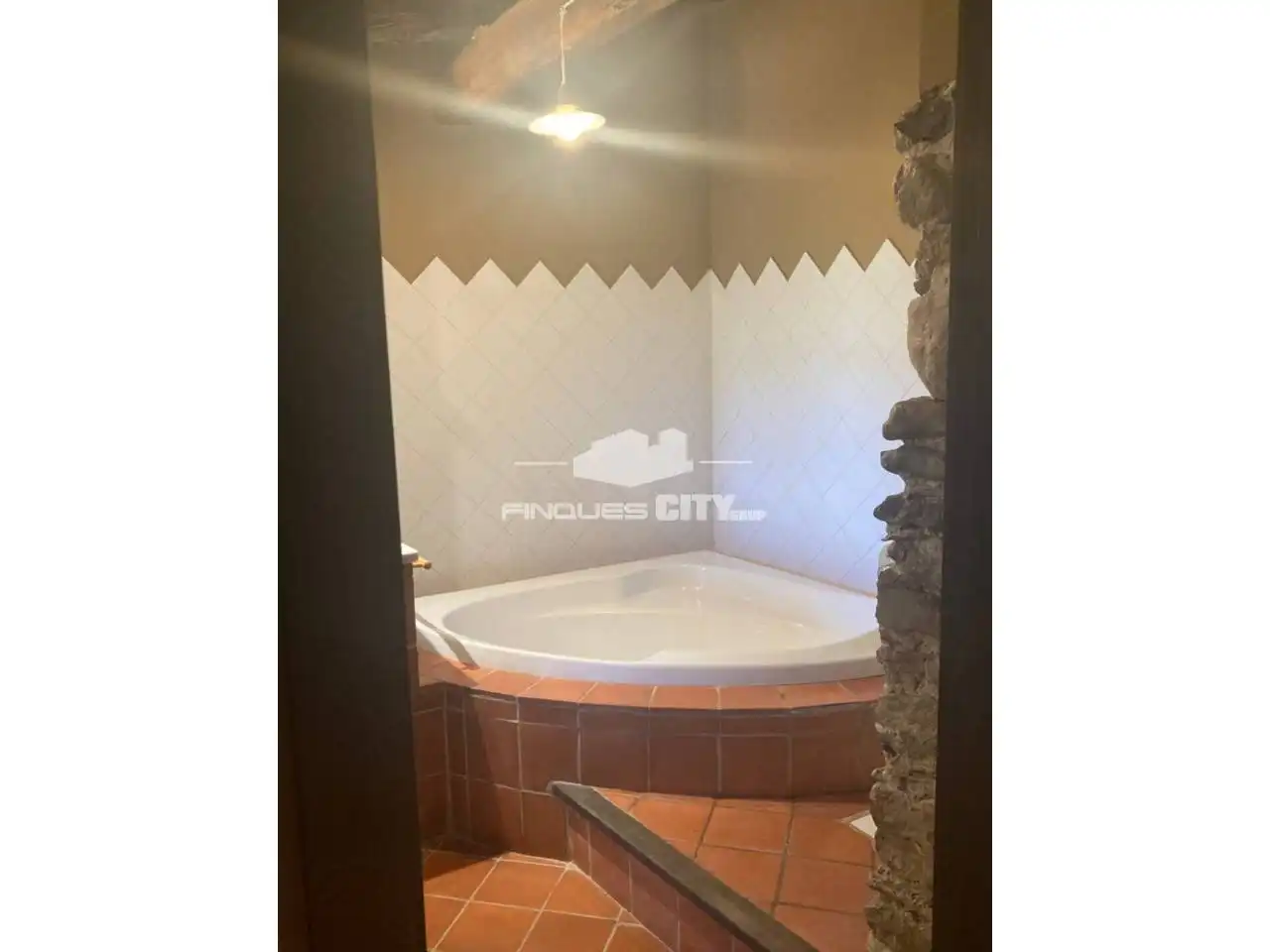 Bany de Casa o xalet en venda en Mieres (Girona) amb Calefacció i Jardí privat