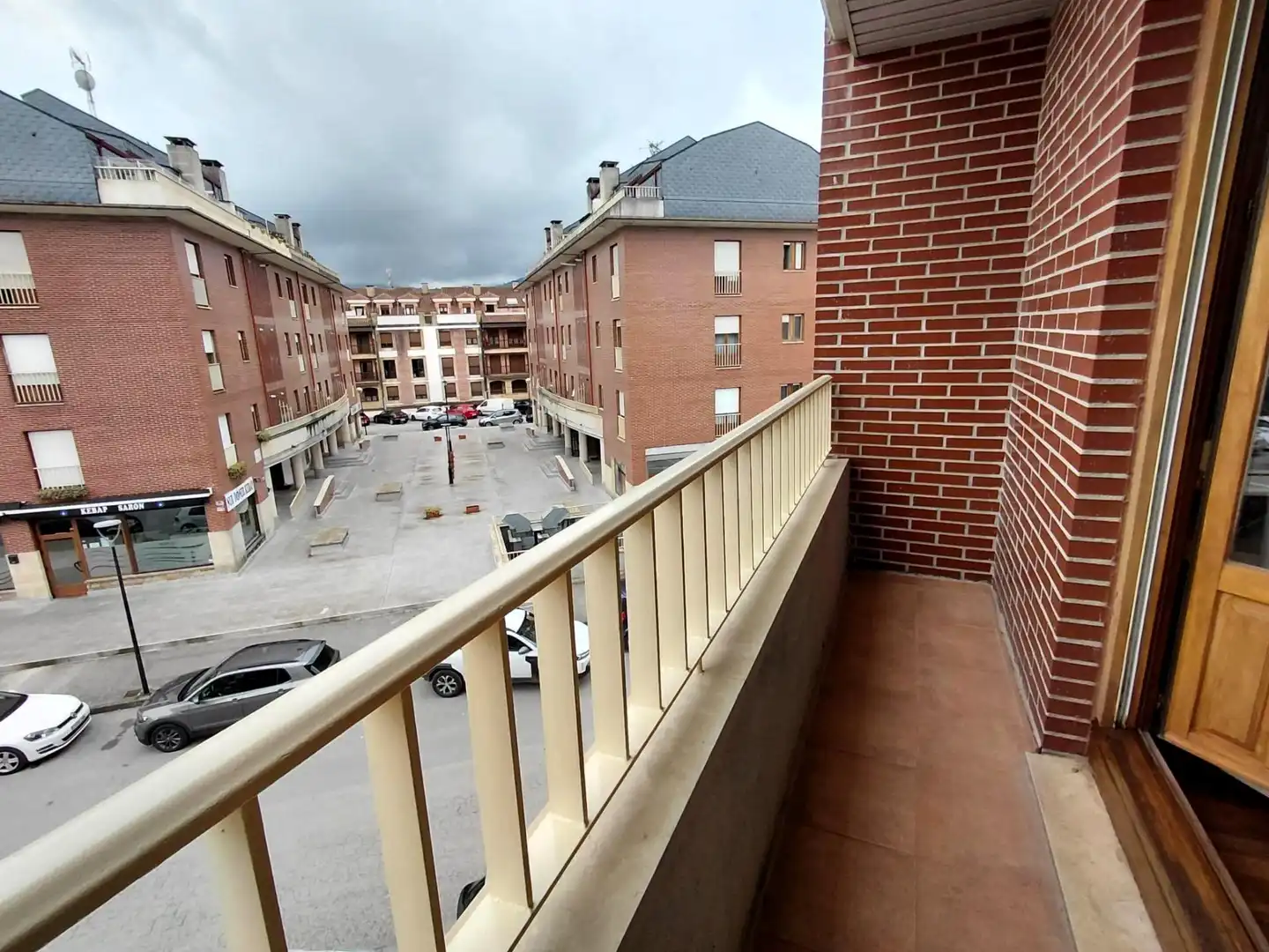Terrasse von Wohnung zur Miete in Santa María de Cayón mit Heizung, Abstellraum und Möbliert