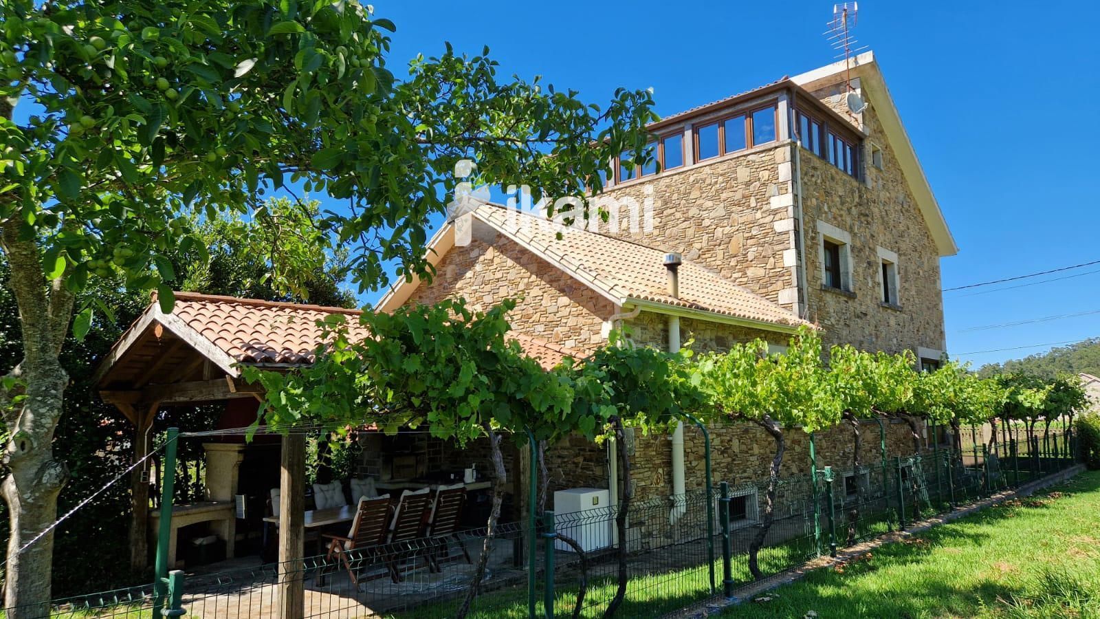 Casa o chalet en venta en Sanxenxo con Calefacción, Terraza y Trastero