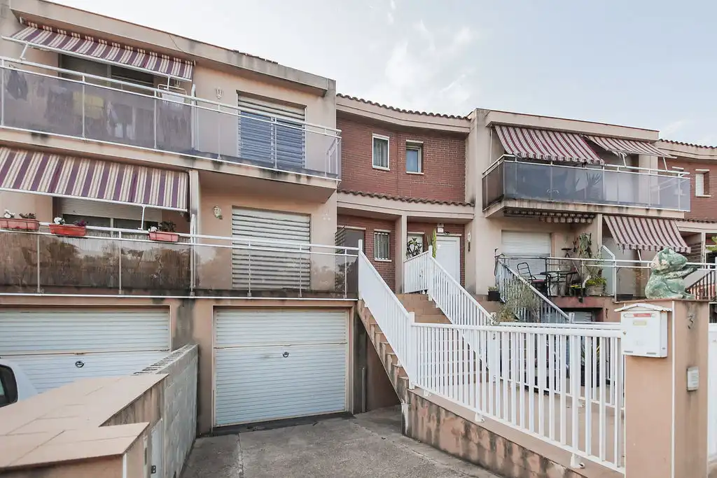 Casa aparellada en venda a C/ Princep D´Asturies, imagen 21