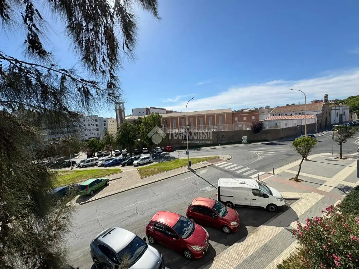 Parkplatz von Wohnung zum Verkauf in Huelva mit Klimaanlage