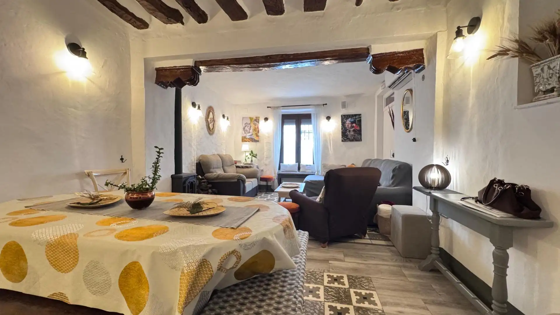 Living room of Houses for sale in Iznájar  with Air Conditioner, Heating and Terrace