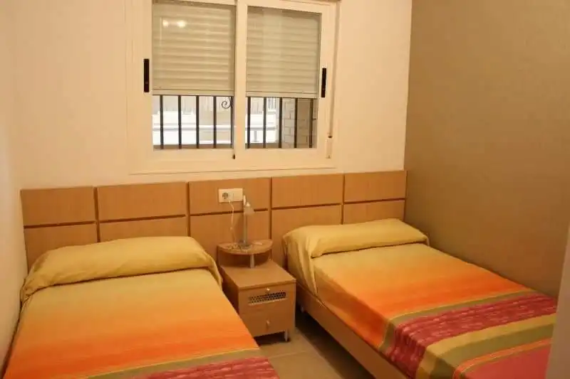 Habitación de Piso de alquiler en Oropesa del Mar / Orpesa con Terraza y Amueblado