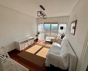 Sala d'estar de Apartament en venda en Getxo  amb Calefacció, Forn i Rentadora