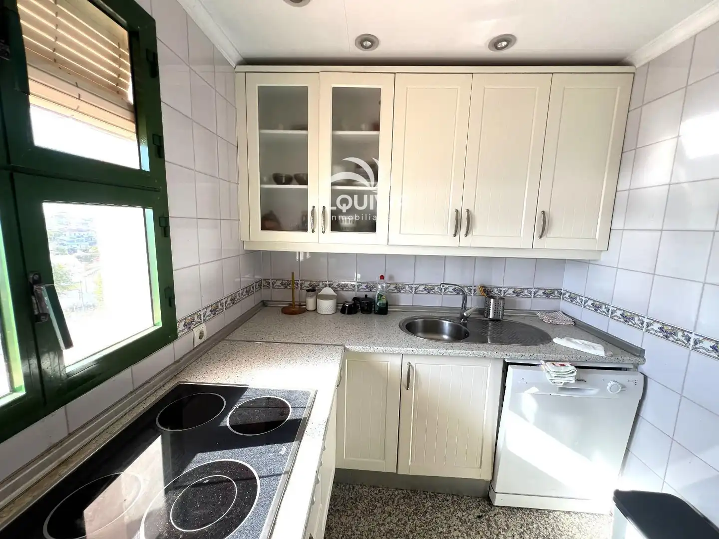 Cocina de Dúplex en venta en Almonte con Calefacción, Terraza y Trastero