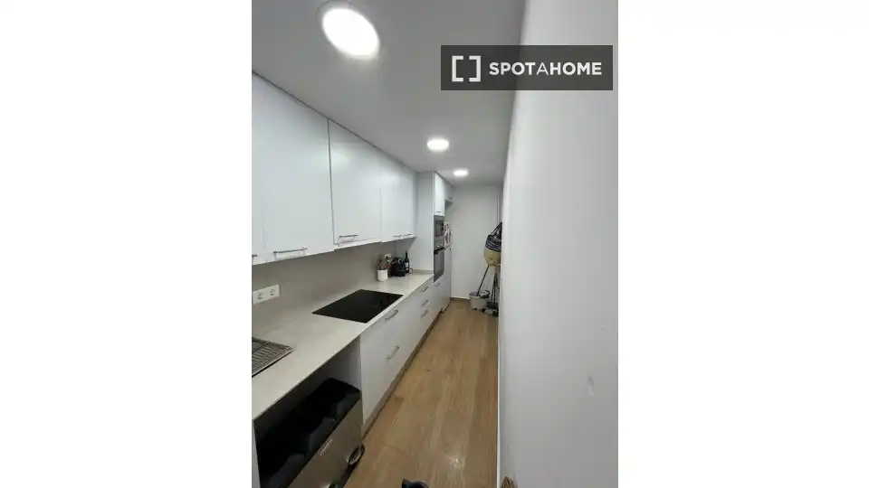 Cocina de Piso para compartir en Terrassa con Aire acondicionado, Calefacción y Amueblado