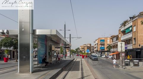 Piso de 3 Dorm. en Armilla frente al AYUNTAMIENTO y Metro.