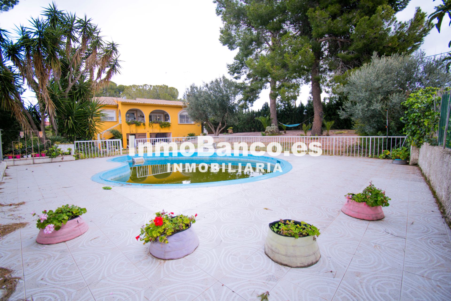 Exterior view of Houses for sale in Torrent  with Air Conditioner, Heating and Private garden