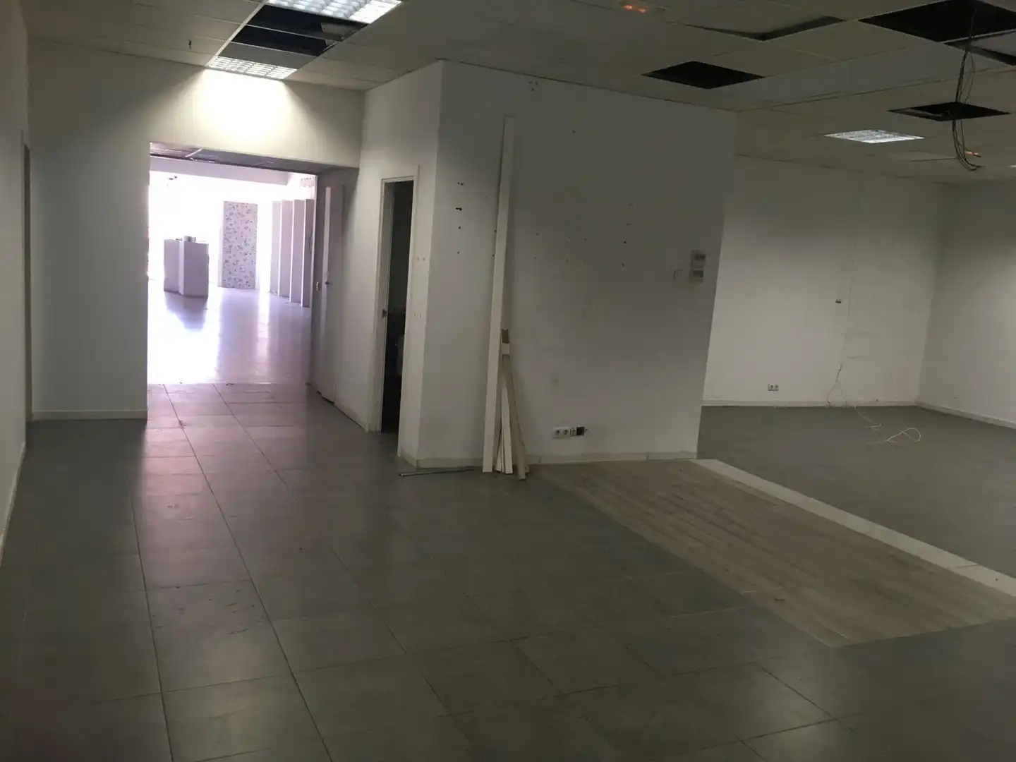 Local comercial de lloguer a Casco Antiguo, imagen 11