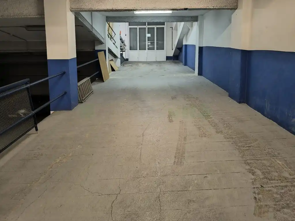 Local comercial en venda a Avenida Mediterrani, imagen 4