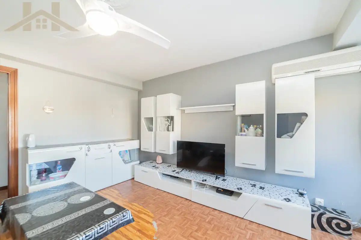 Flat with lift for sale in Calle Viñas, imagen 3