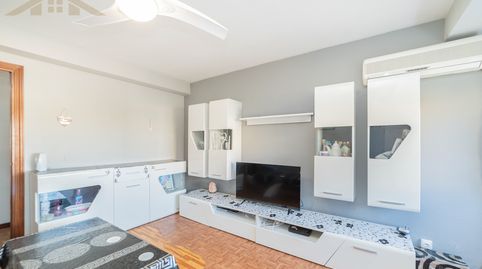 Foto 3 de Piso en venta en Calle Viñas, Veredillas, Torrejón de Ardoz