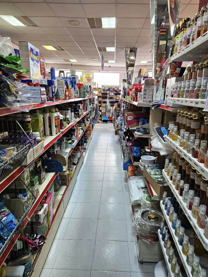 Local comercial en traspàs a Calle Ildefonso Martínez, imagen 4