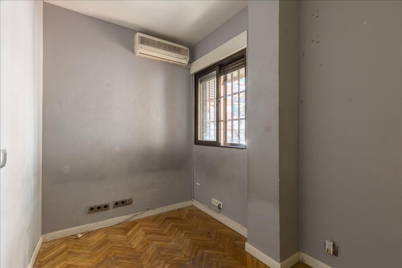 Bedroom of Planta baja for sale in  Madrid Capital  with Terrace