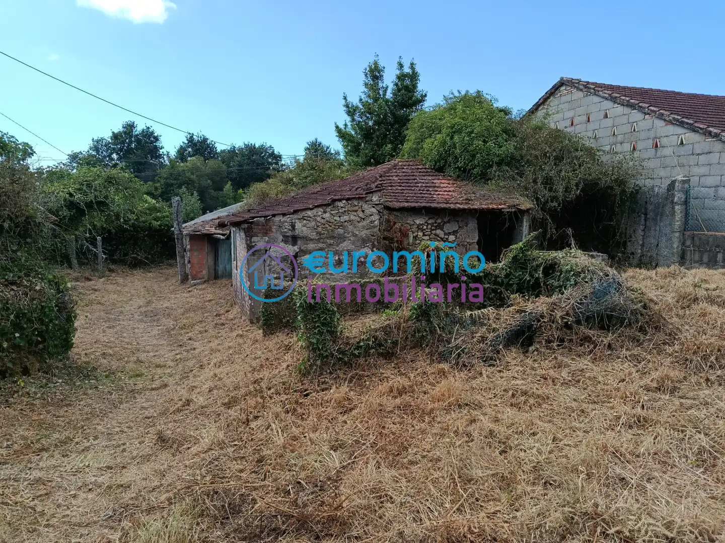 Casa o chalet en venta en Salvaterra de Miño con Jardín privado, Trastero y Amueblado