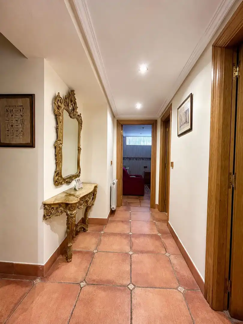 Casa o chalet en venta en Laredo con Calefacción, Terraza y Amueblado