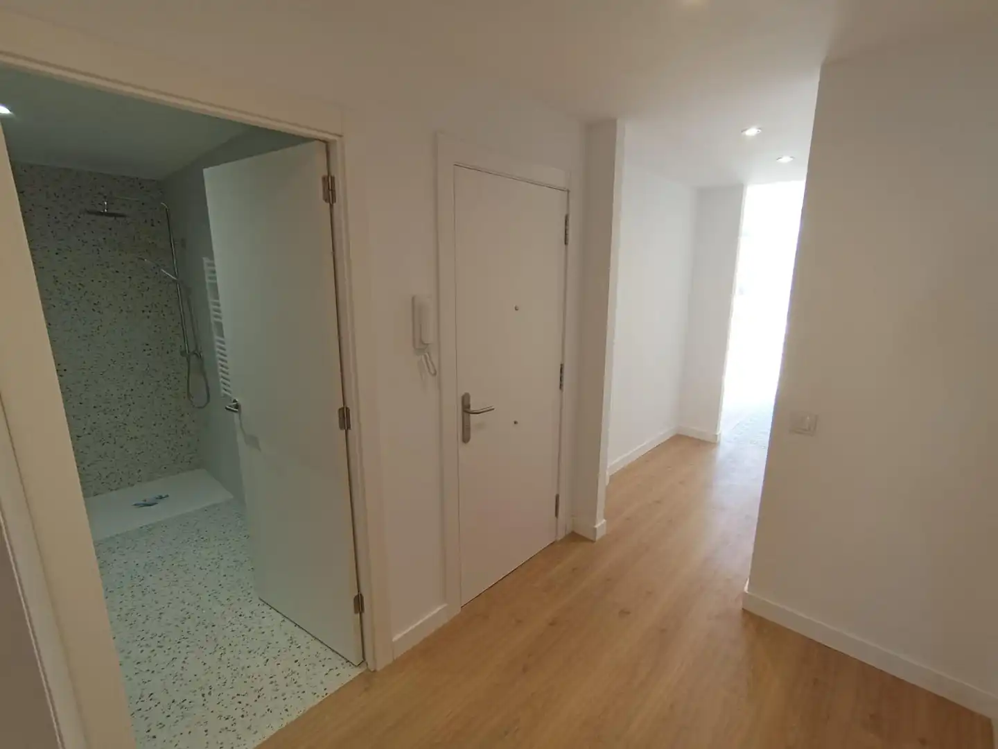 Flat for rent in Mataró  with Air Conditioner and Balcony