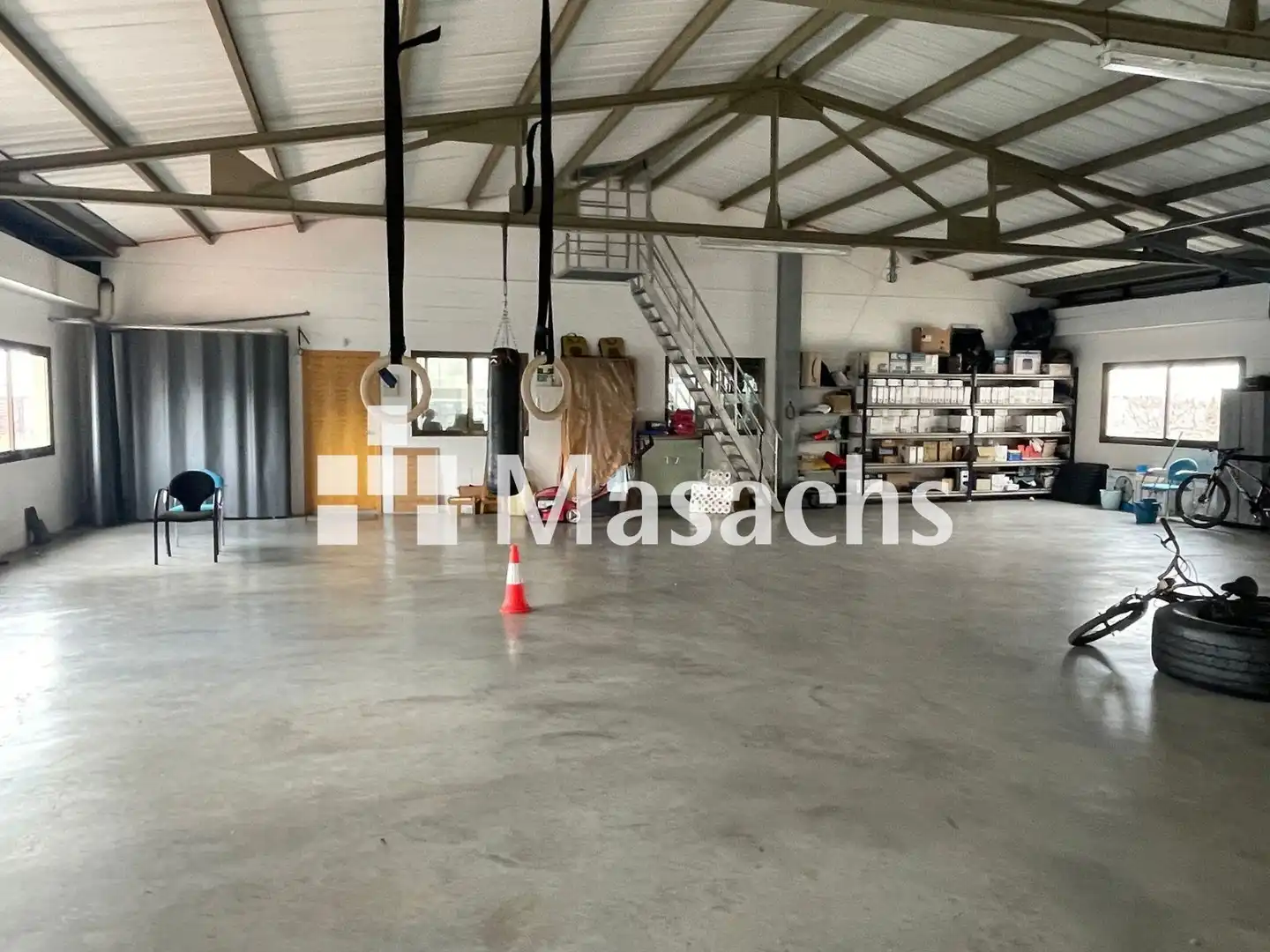 Fabrikhallen zur Miete in Terrassa
