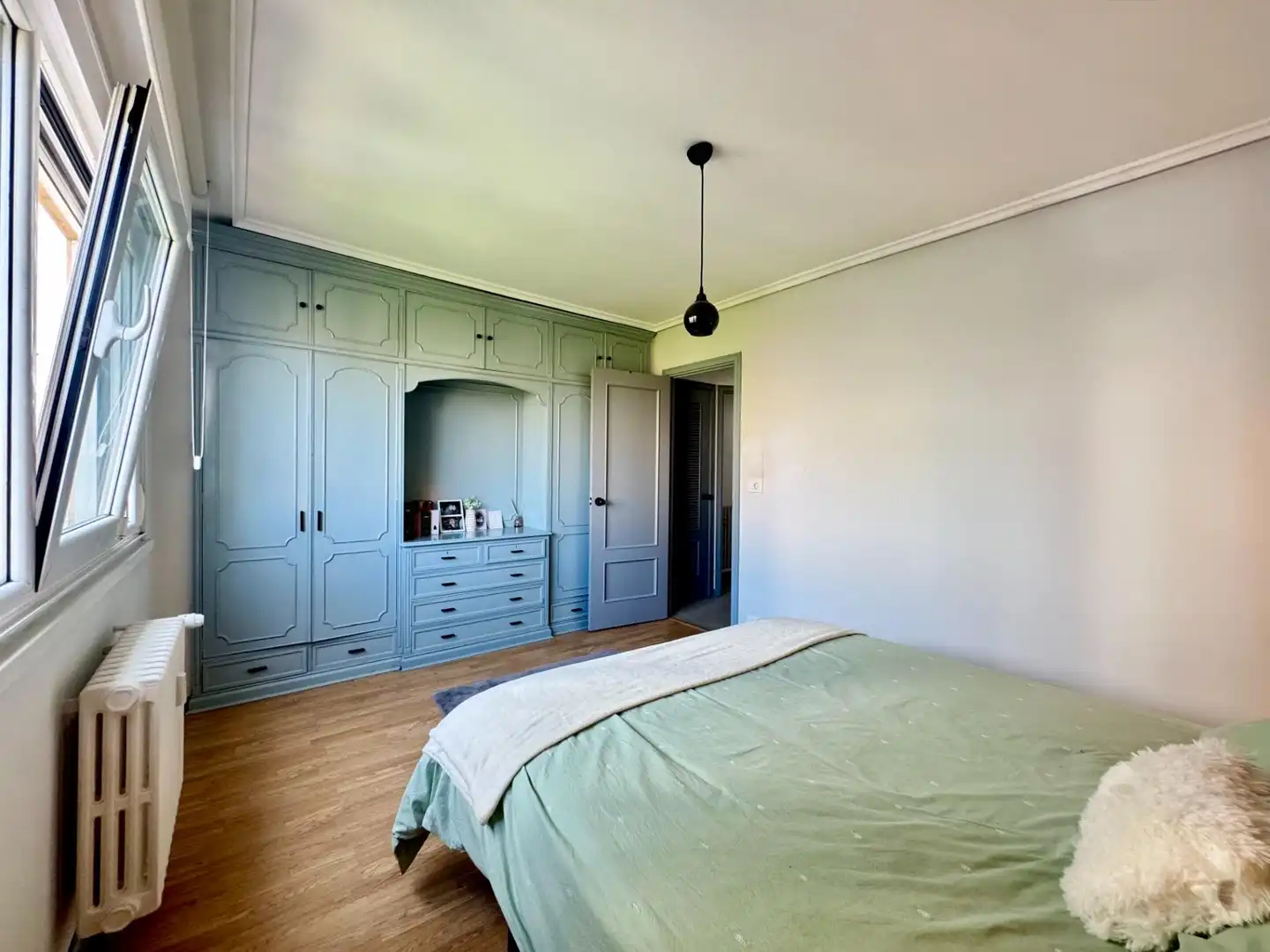 Habitación de Piso en venta en Vigo  con Calefacción, Parquet y Trastero