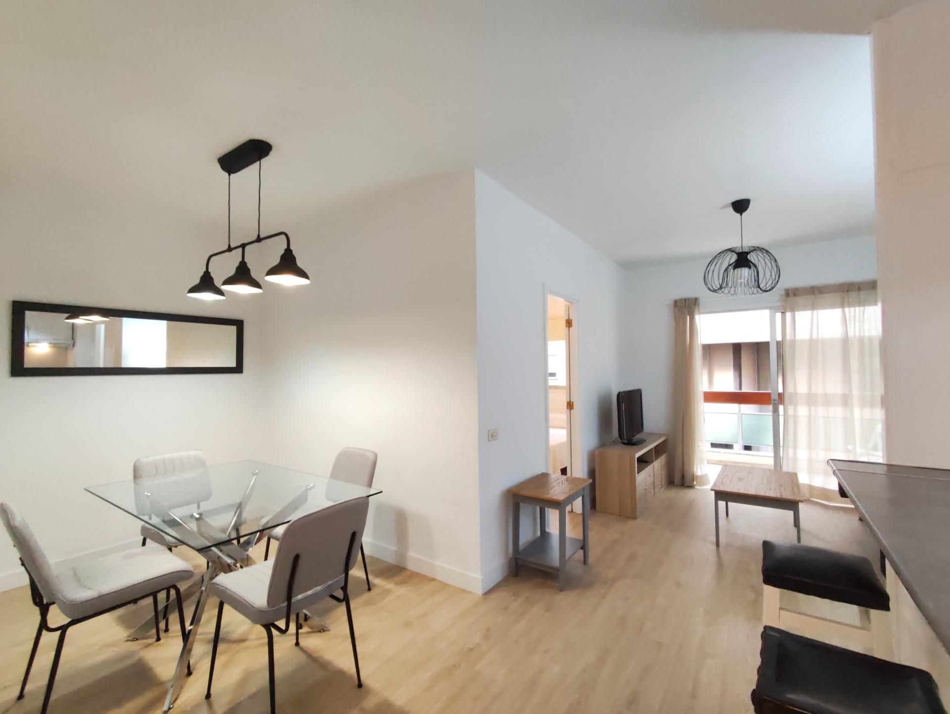 Menjador de Pis de lloguer en  Santa Cruz de Tenerife Capital amb Terrassa i Balcó