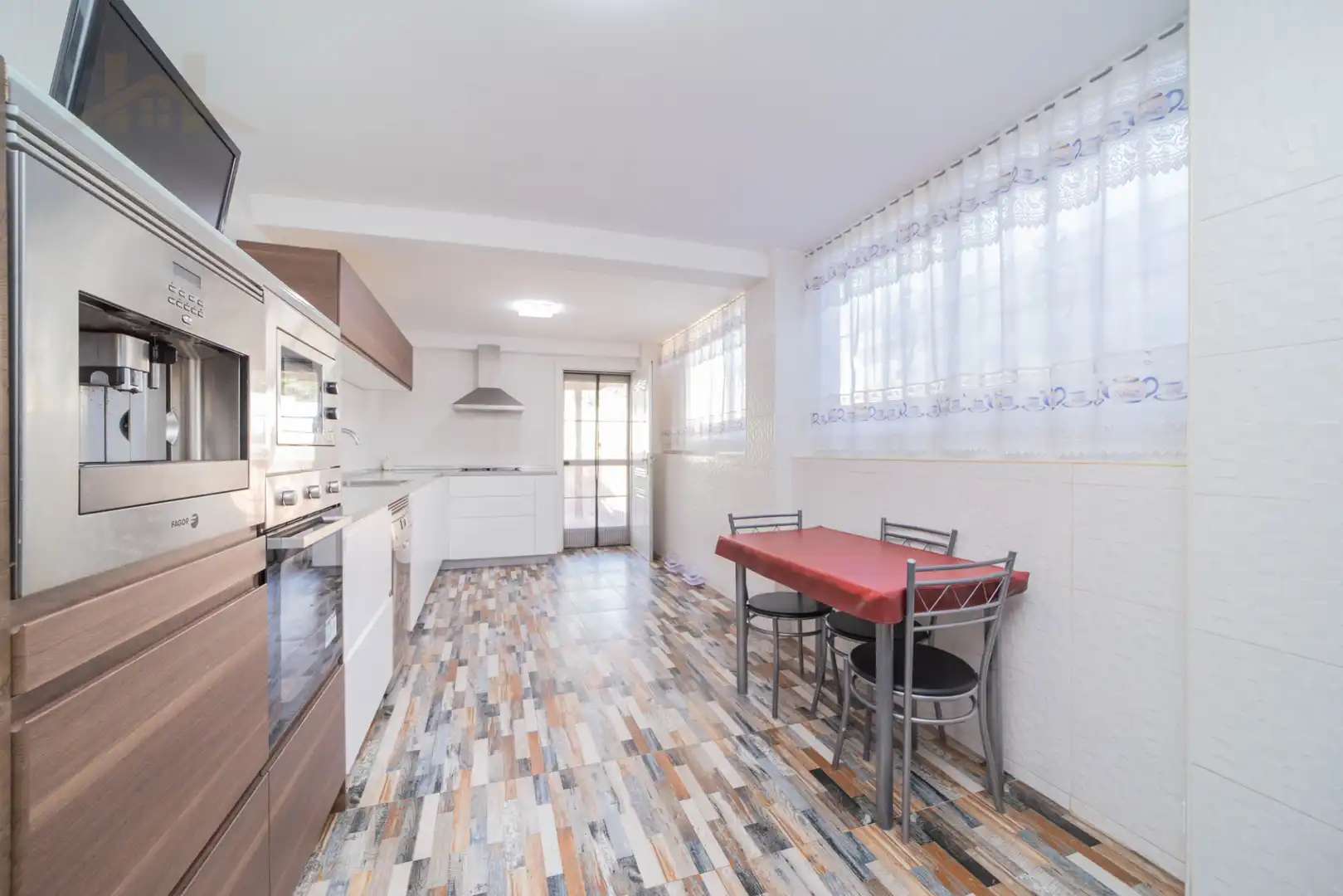 Cuina de Casa o xalet en venda en Batres amb Aire condicionat, Calefacció i Jardí privat