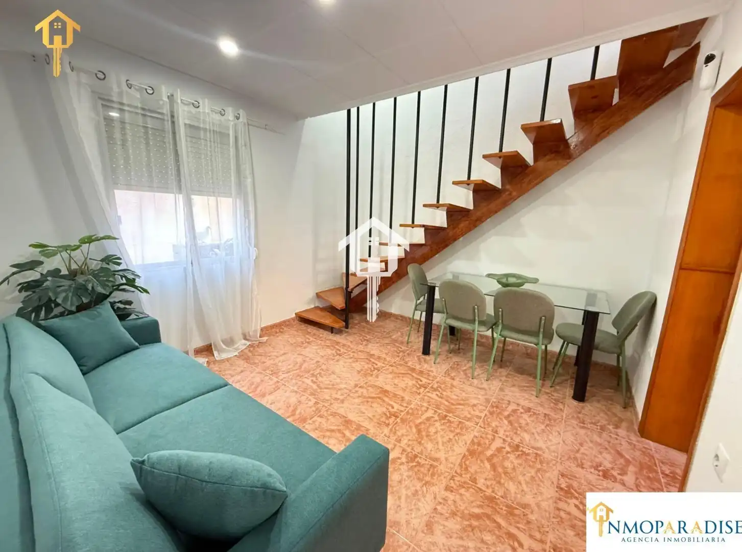 Dúplex con terraza en venta en Calle VILLA DE CHIVA