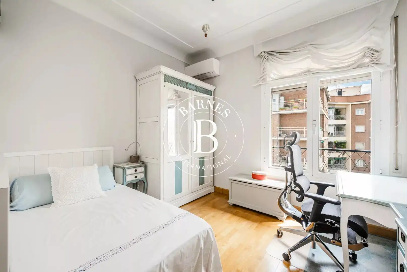 Habitación de Piso en venta en Madrid con Calefacción