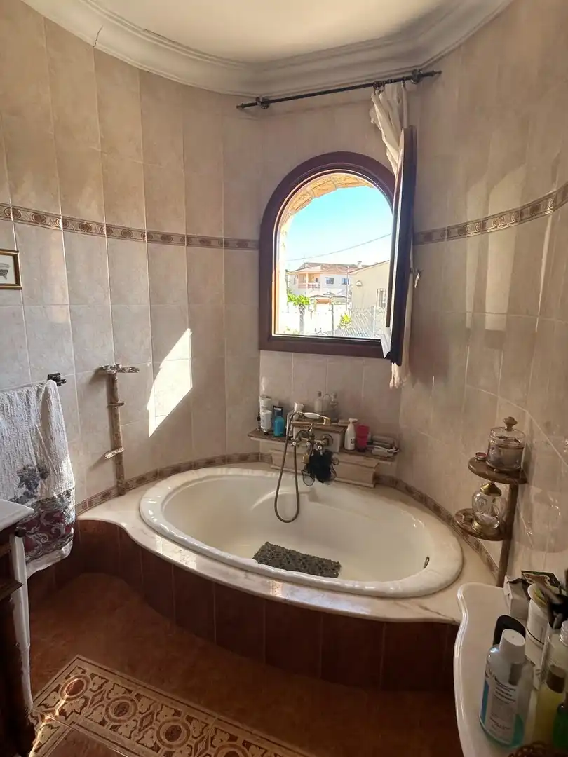 Bathroom of Houses for sale in Calpe / Calp  with Air Conditioner, Private garden and Terrace