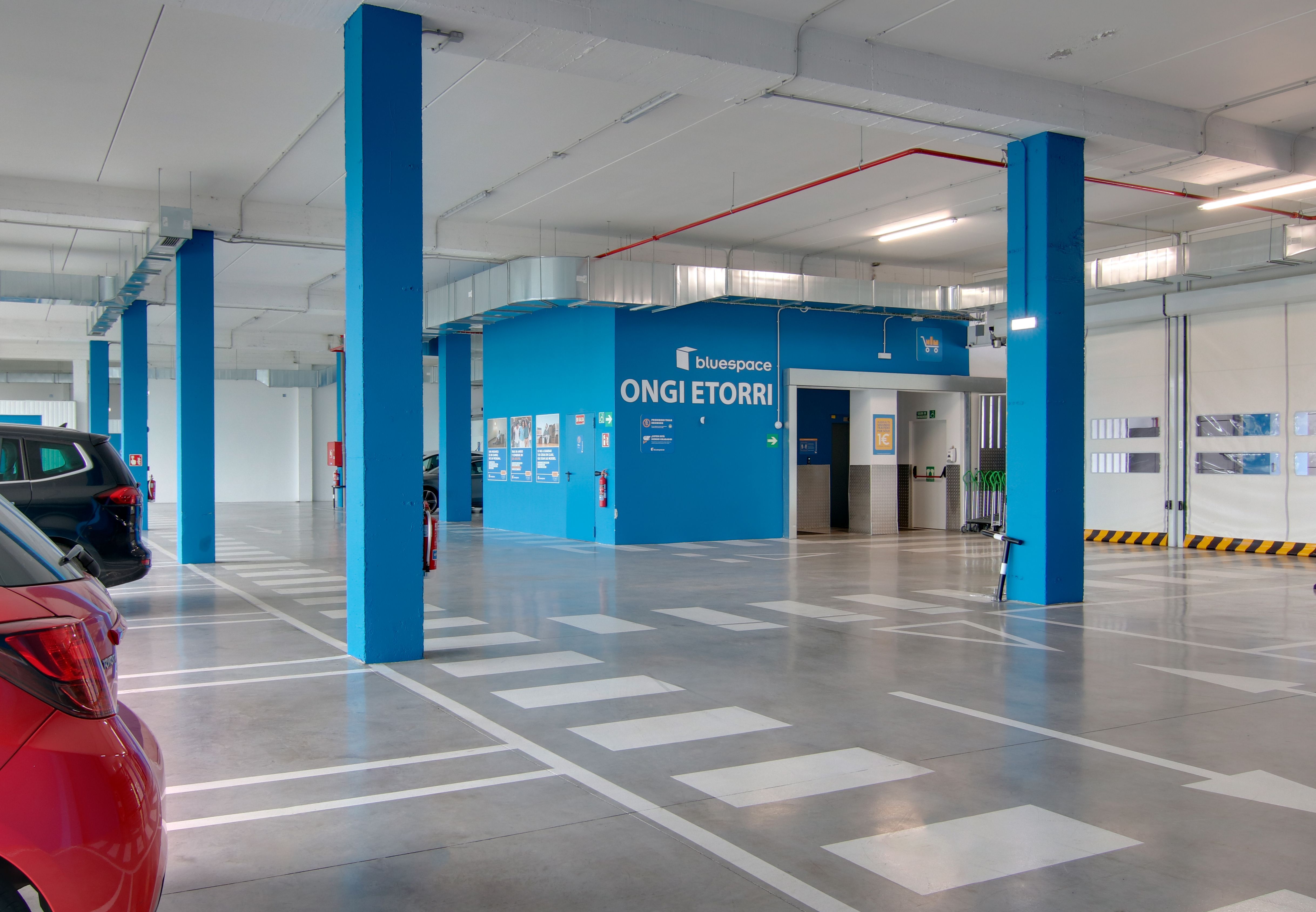 Box room to rent in Bilbao   with Alarm