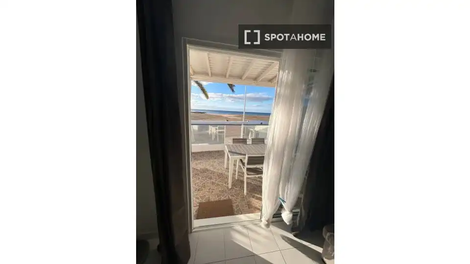Terraza de Apartamento para compartir en San Bartolomé con Aire acondicionado, Terraza y Amueblado