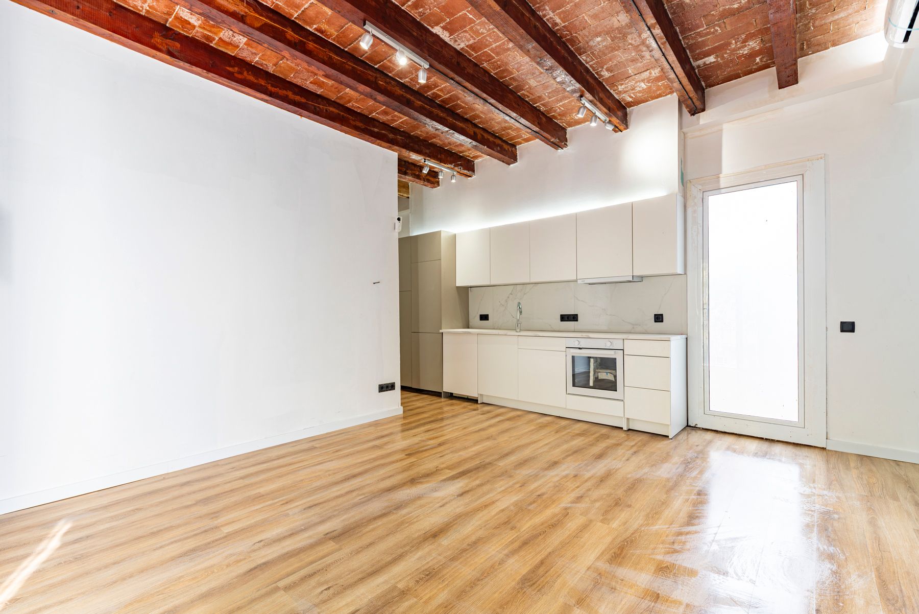 Kitchen of Flat for sale in  Barcelona Capital  with Air Conditioner, Heating and Terrace