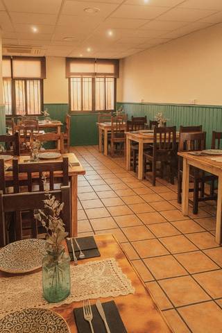 Local comercial en Alquiler en Calle Escritor Gómez de Rivera, 2 en Fátima - Levante