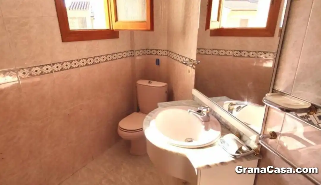 Bathroom of Detached homes for sale in Granada  with Air Conditioner, Heating and Terrace