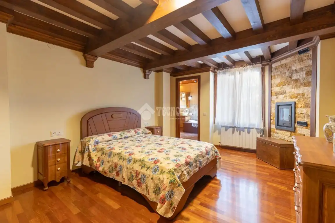 Habitación de Casa o chalet en venta en Nívar