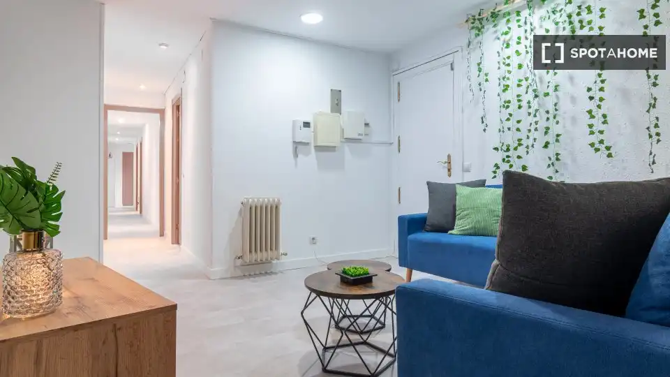 Room in Trafalgar