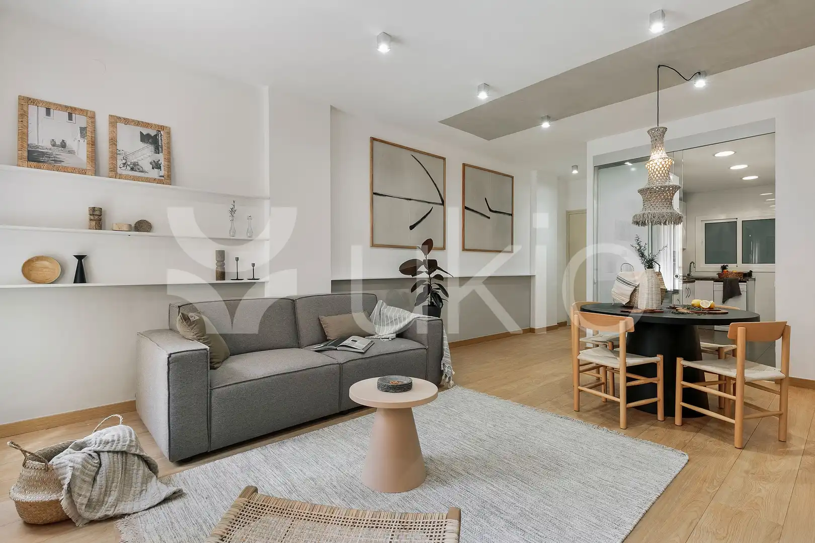 Sala de estar de Apartamento de alquiler en Barcelona con Aire acondicionado, Calefacción y Amueblado