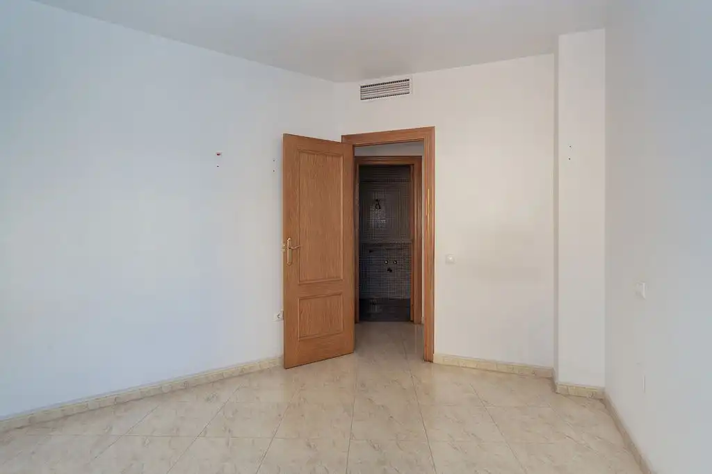 Flat with lift for sale in Av de Cieza, imagen 15