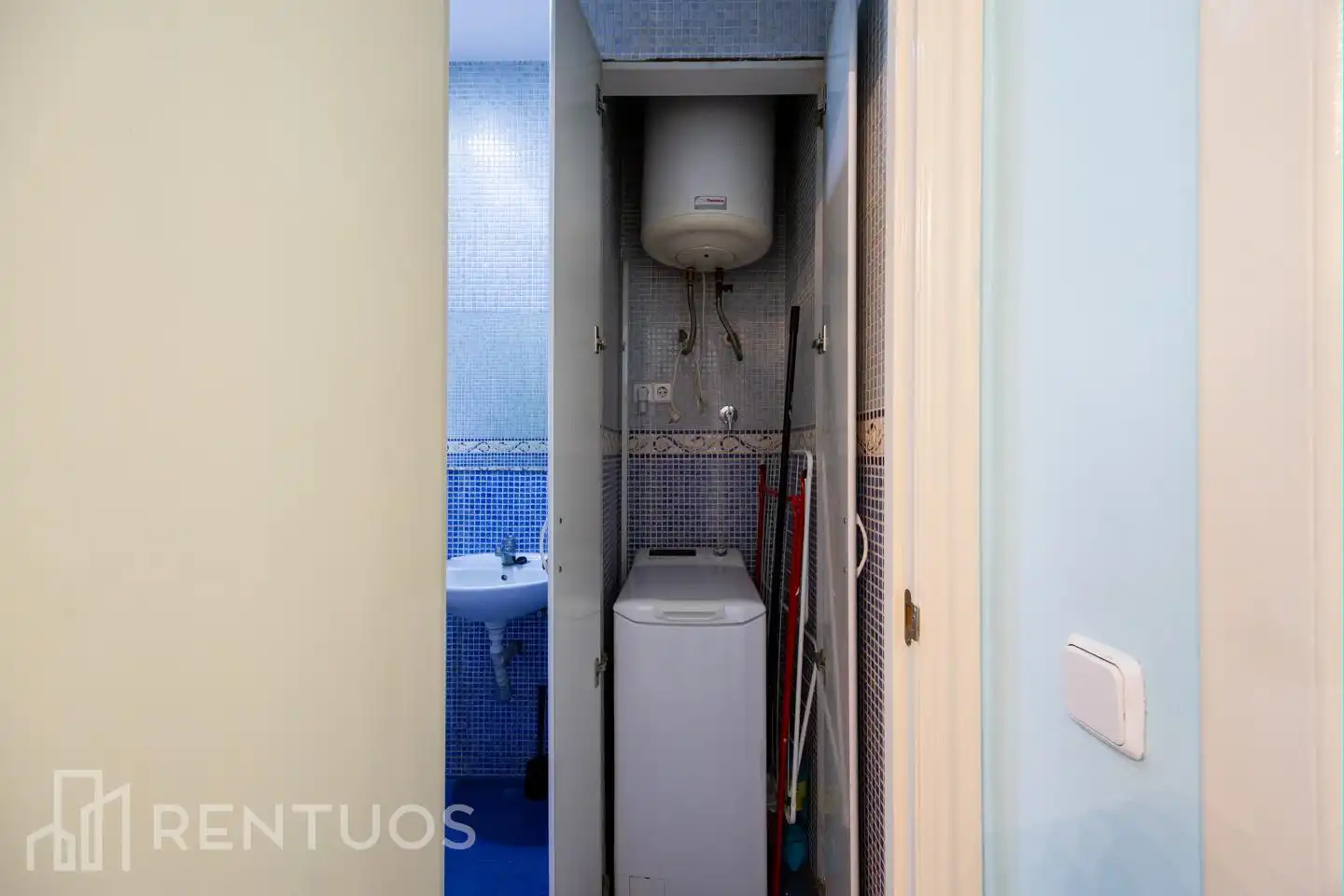 Baño de Estudio de alquiler en Madrid con Amueblado