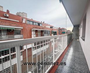 Vista exterior de Pis de lloguer en El Prat de Llobregat amb Balcó