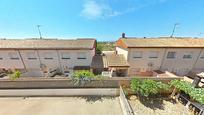 Vista exterior de Casa adosada en venda en Roda de Berà amb Terrassa i Balcó