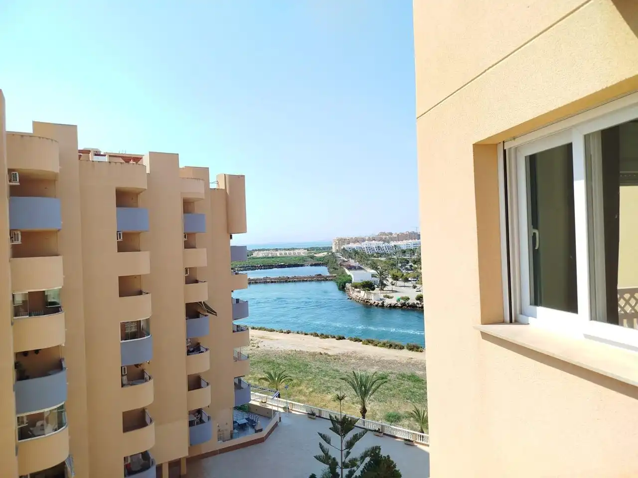 Terraza de Apartamento en venta en La Manga del Mar Menor con Aire acondicionado, Calefacción y Terraza