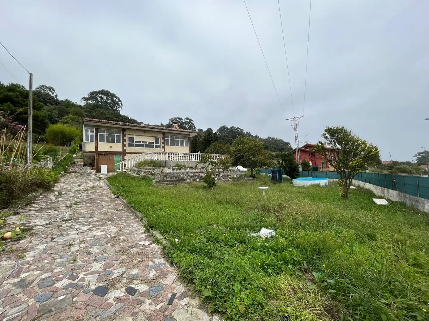 Vista exterior de Casa o xalet en venda en Arnuero amb Terrassa i Traster