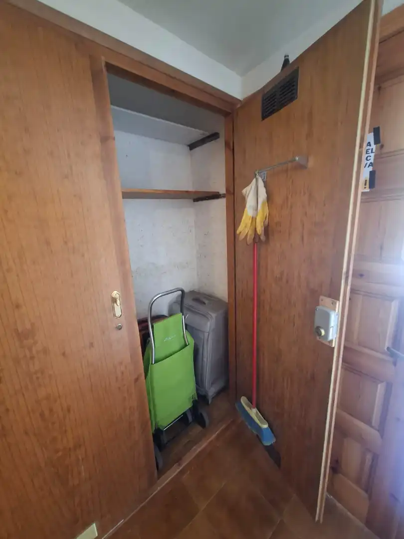 Flat for sale in Setcases  with Furnished