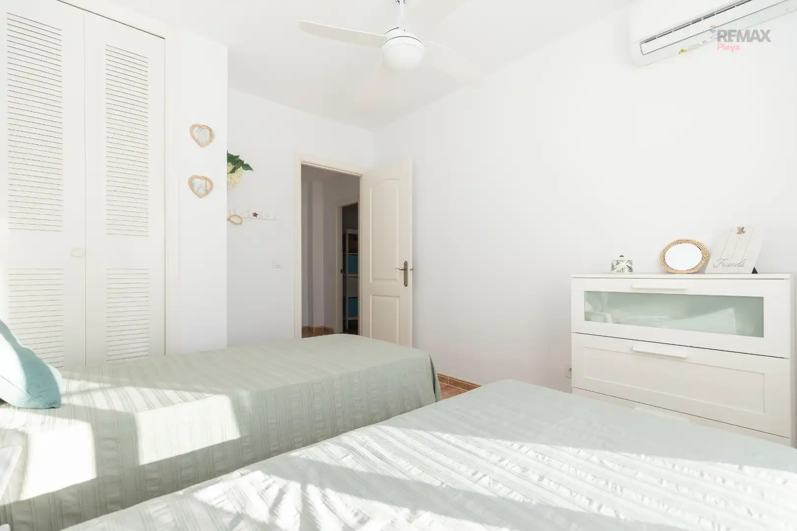 Terraced house with pool for sale in Calle Magallanes 142, imagen 24