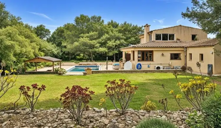 Garden of Country homes for sale in Alcúdia  with Air Conditioner, Heating and Private garden