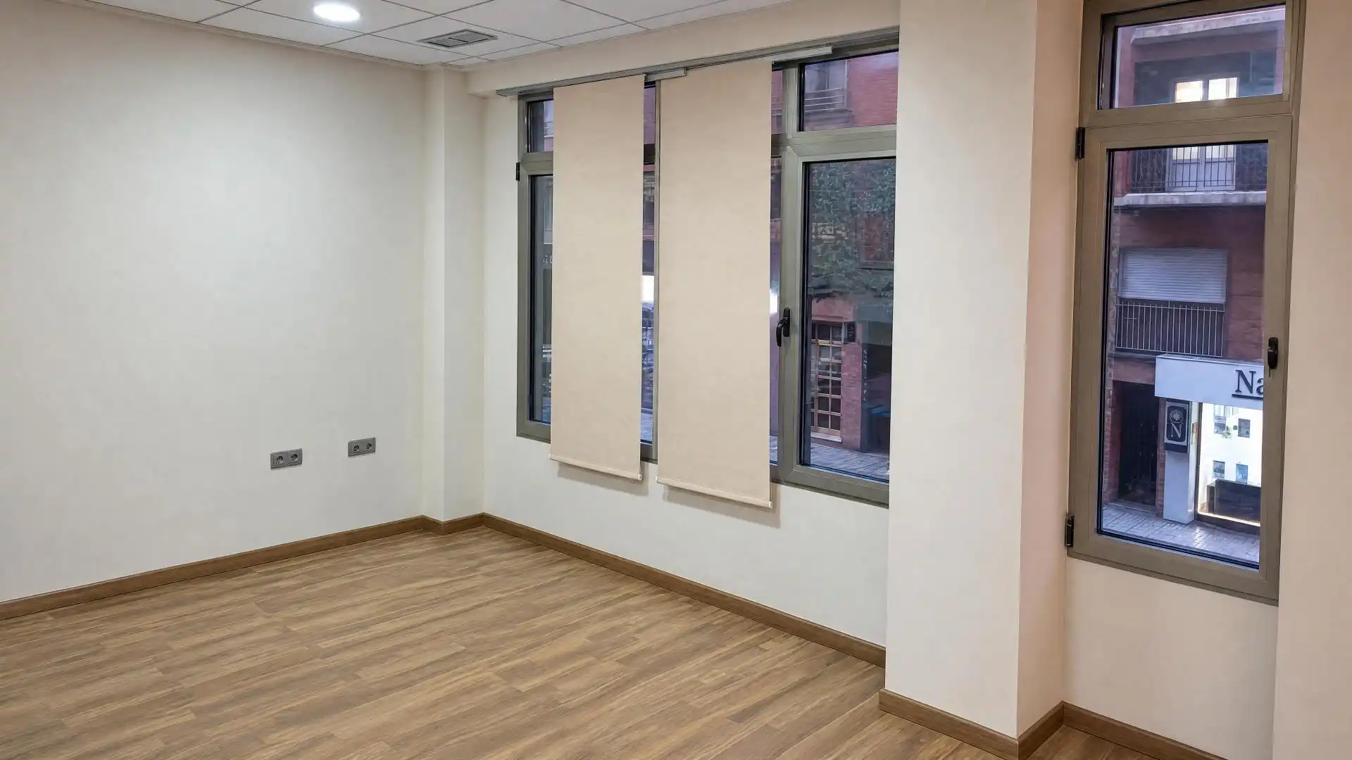 Ground floor for sale in Calle Vicente Blasco Ibáñez, Pont Nou - Corazón de Jesús