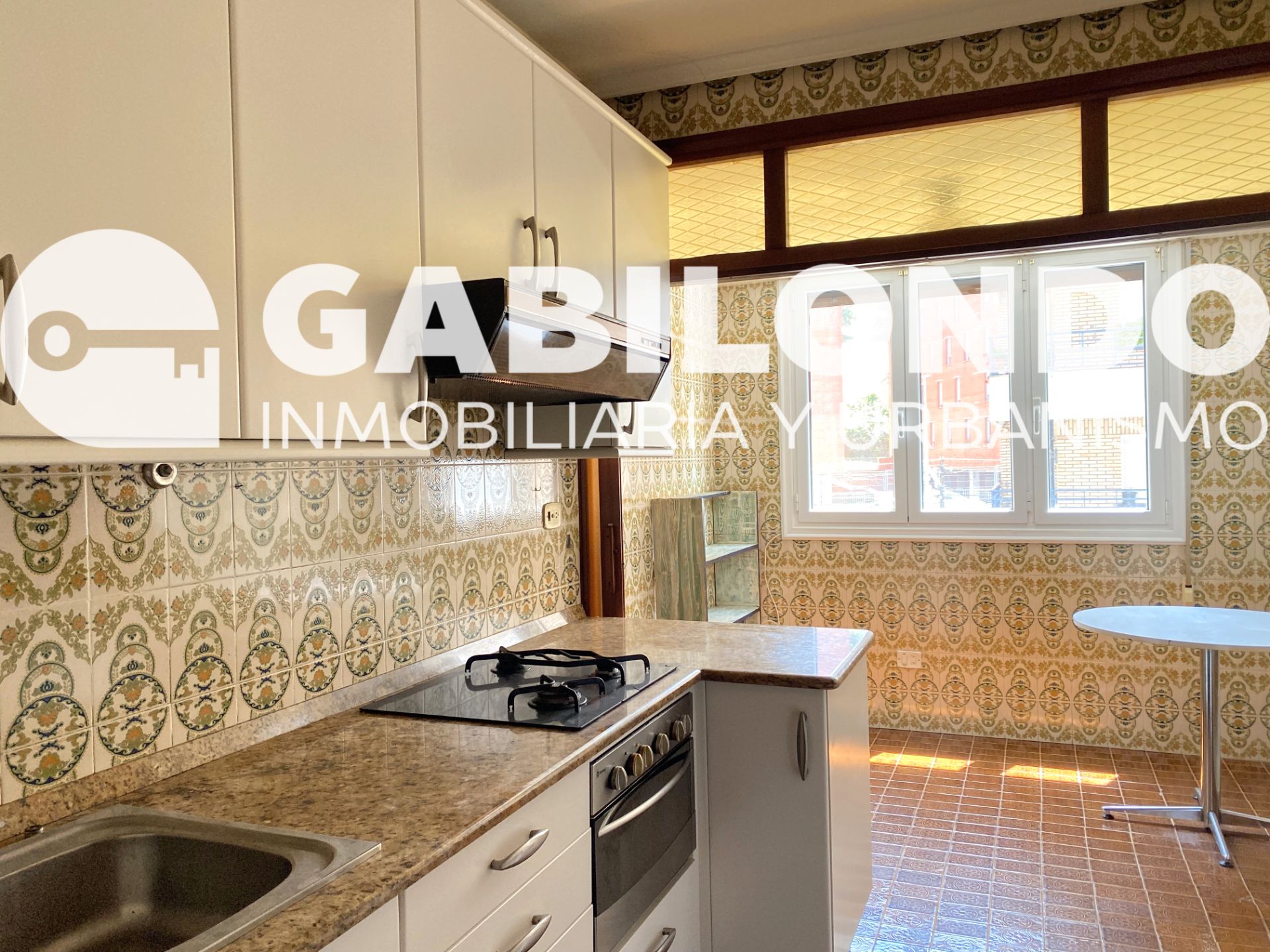 Cocina de Piso en venta en Elgoibar con Parquet, Amueblado y Horno