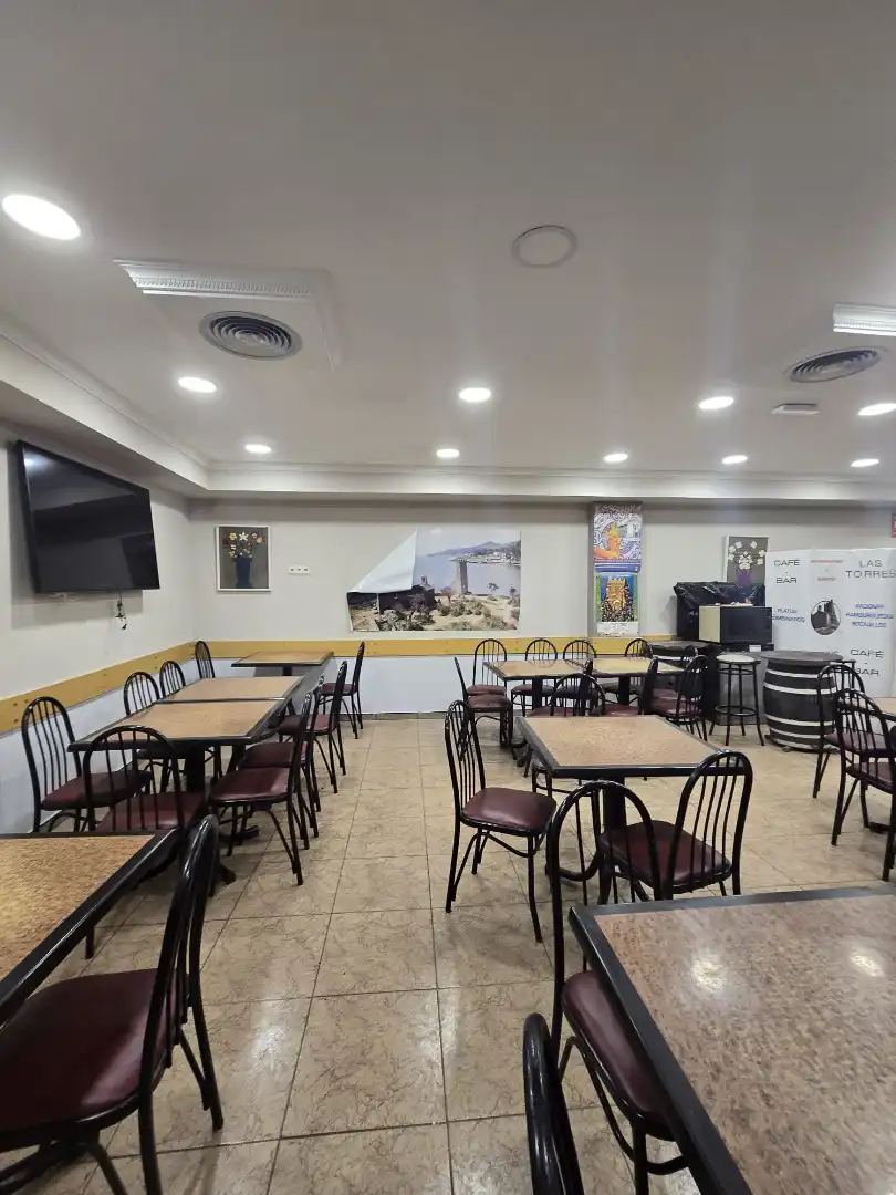 Local en venta en San Sebastián de los Reyes con Aire acondicionado, Calefacción y Amueblado