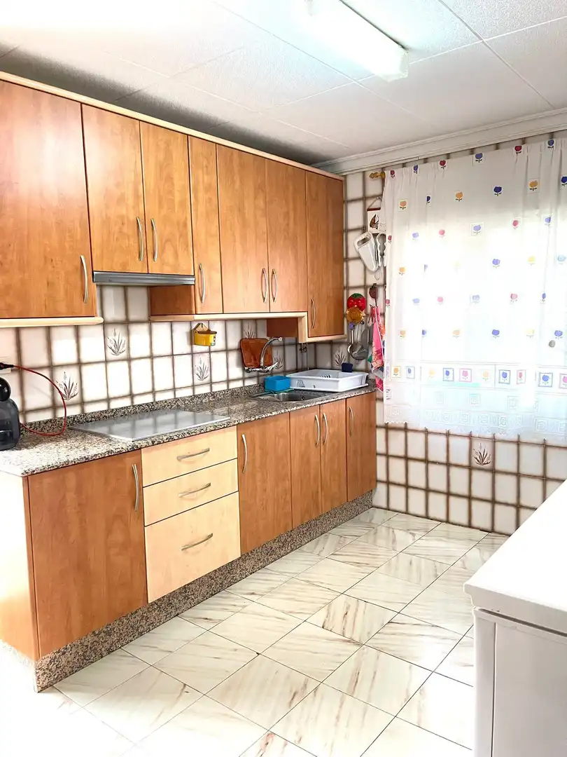 Küche von Haus oder Chalet zum Verkauf in Mula mit Privatgarten, Terrasse und Abstellraum